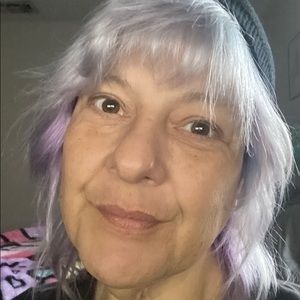 Meet your Posher, Connie